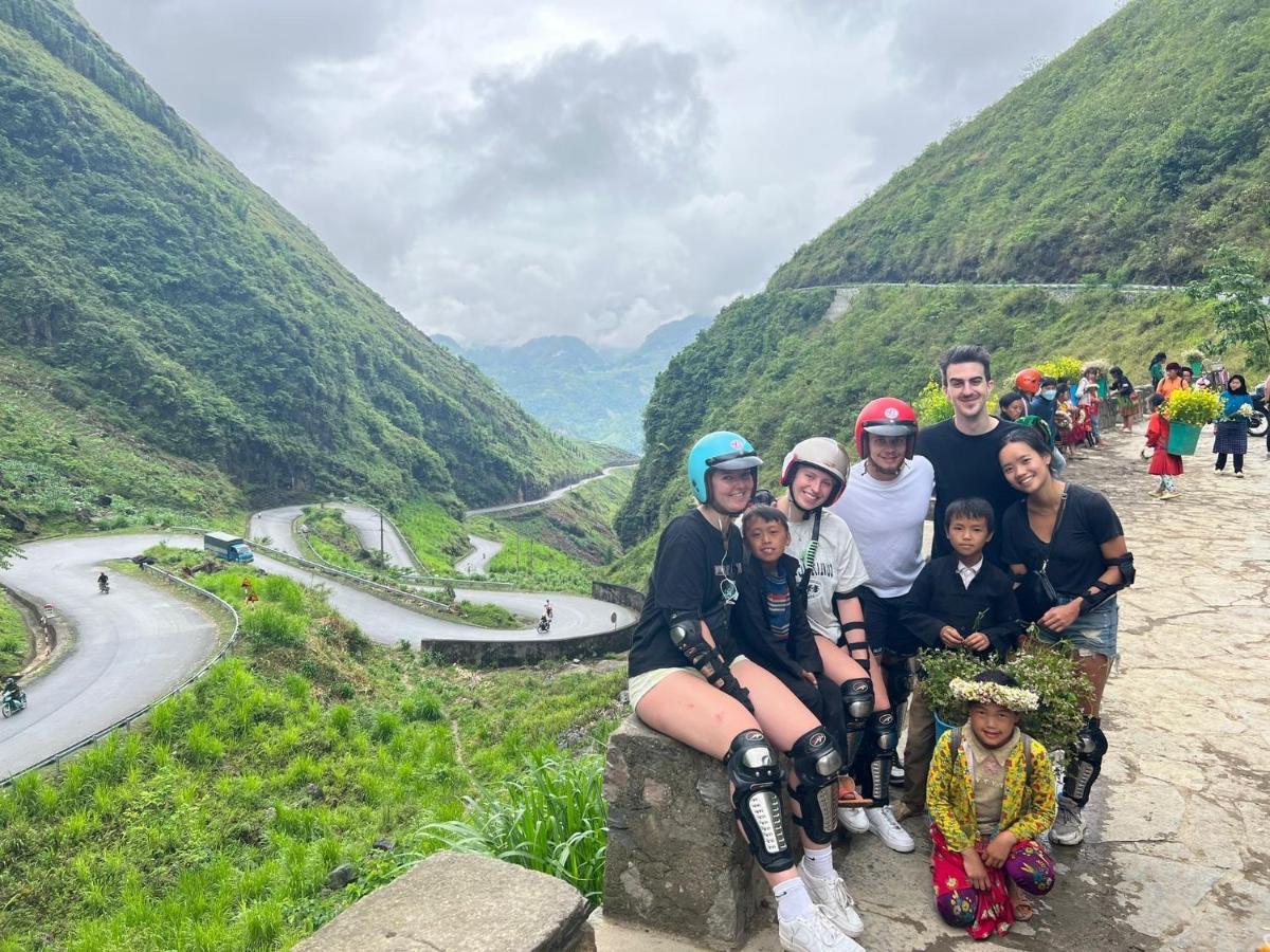 Bong Hostel Ha Giang Loop Εξωτερικό φωτογραφία